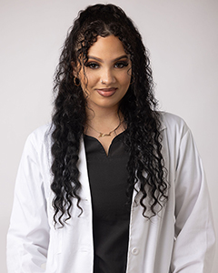Mariah Gantz - Aesthetic Nurse Practitioner